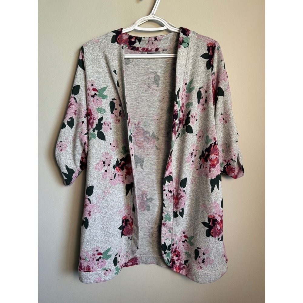 b.young Women's XS Gray Floral Cardigan Soft Knit Roll Tab Sleeve Boho Soft Girl